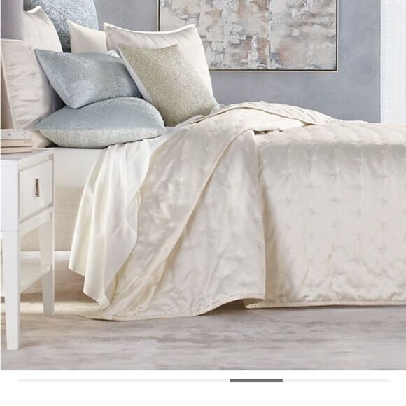 HUDSON PARK COLLECTION NOUVEAU QUILTED EURO SHAM, Taupe - Picture 2 of 4